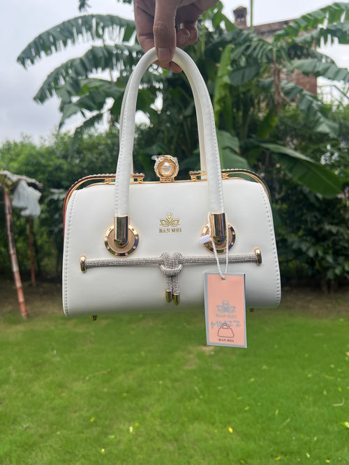 Elegant White Handbag with Golden Detailing – Luxury Top Handle Bag for Women