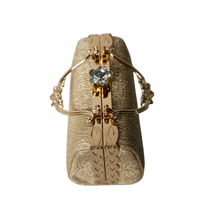 Elegant Gold Chain Clutch – Luxury Evening Handbag